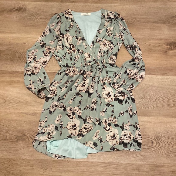 Womens long sleeve dress - Picture 1 of 2